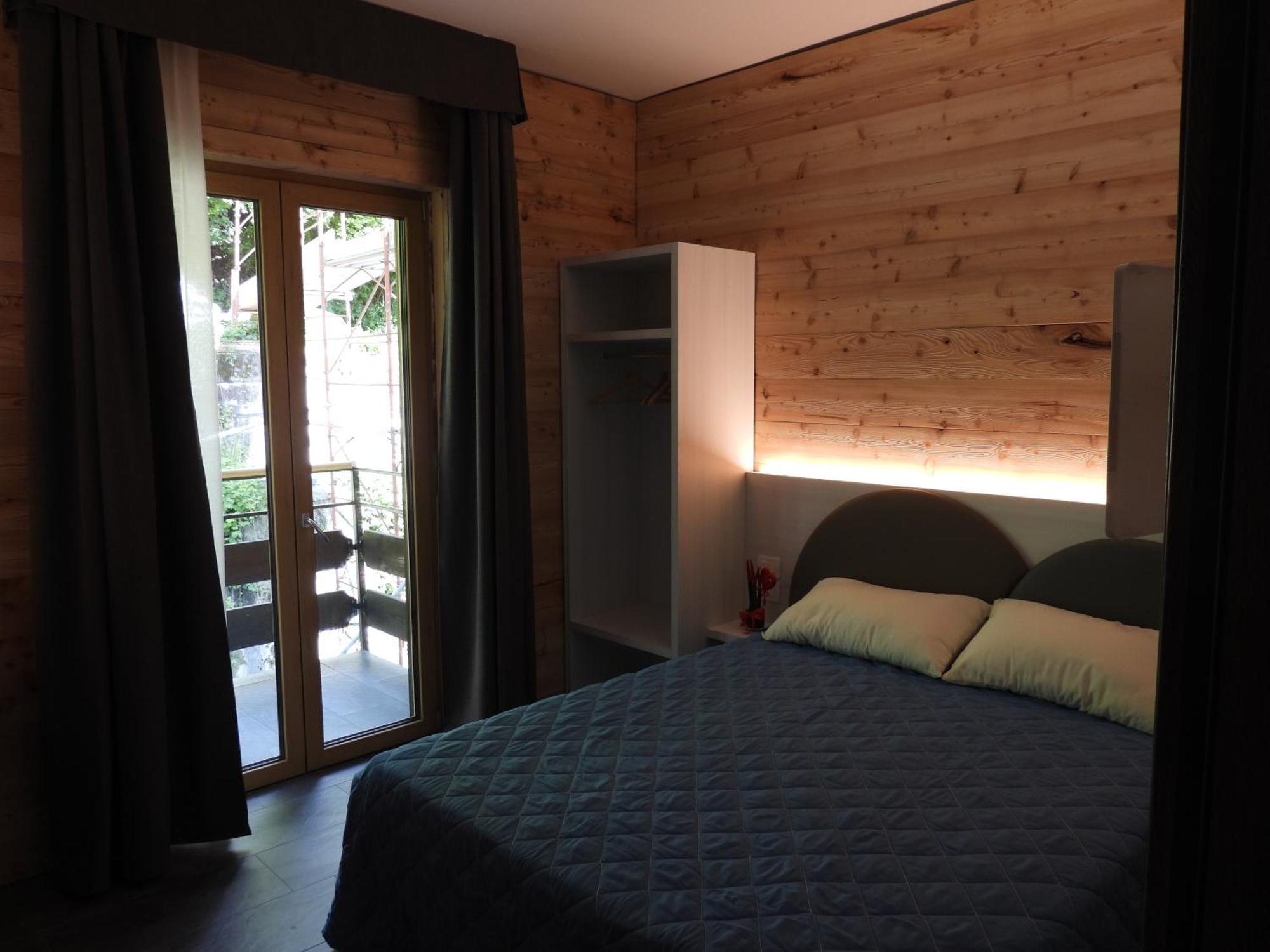 Rusen Hotel 3*